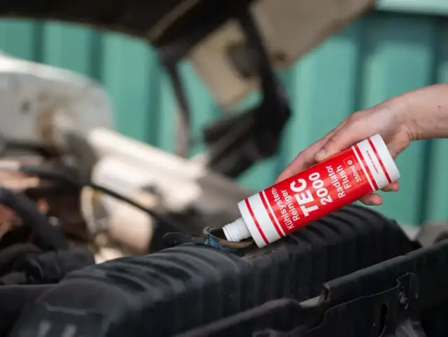 Jak spuścić wodę z chłodnicy – uniknij kosztownych błędów w serwisie