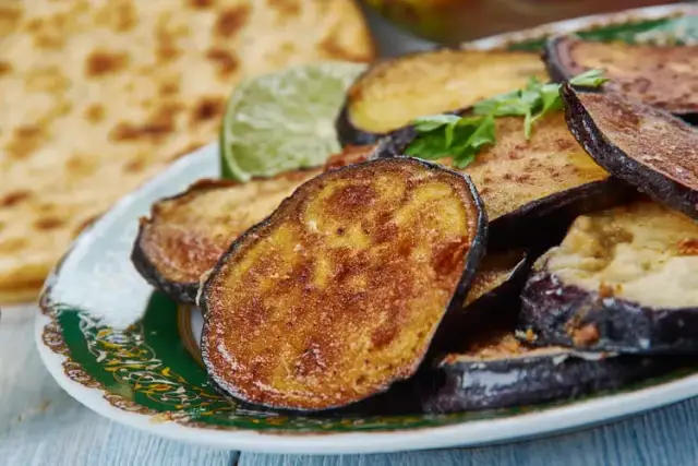 Aubergines grillées à la poêle : Le secret d'une cuisson parfaite