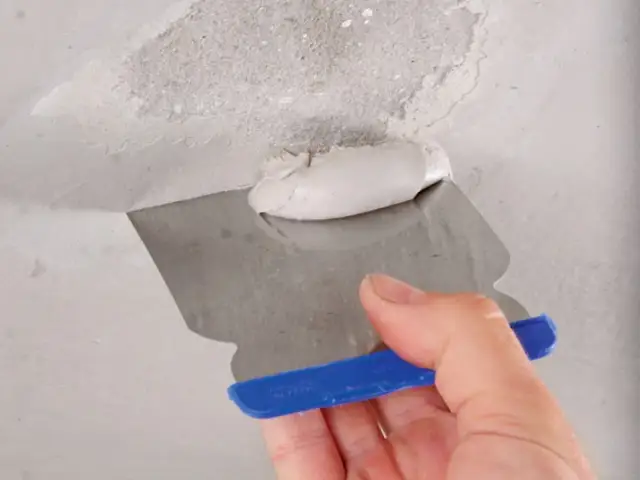 Niewidzialna naprawa dziur w ścianie: Bez gipsu, bez stresu