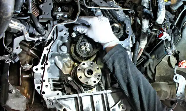 Toyota Auris rozrząd: łańcuch czy pasek? Koszty i objawy