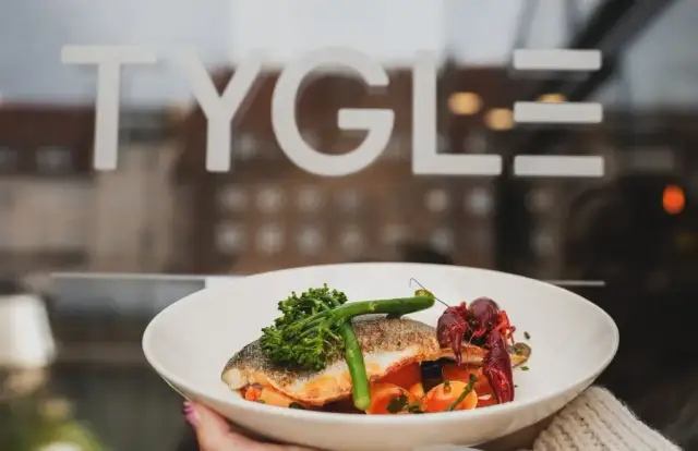 Gdzie na obiad w Gdańsku? Odkryj najlepsze rodzinne restauracje