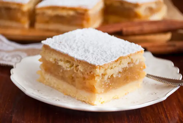 Kisiel czy galaretką do szarlotki: co wybrać dla idealnego smaku?