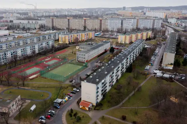 Czy kupno mieszkania od dewelopera trzeba zgłosić do urzędu skarbowego? Sprawdź, co musisz wiedzieć