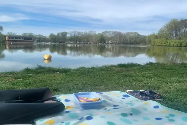 Atrakcje w Zalewie Nowohuckim, które zaskoczą każdego odwiedzającego