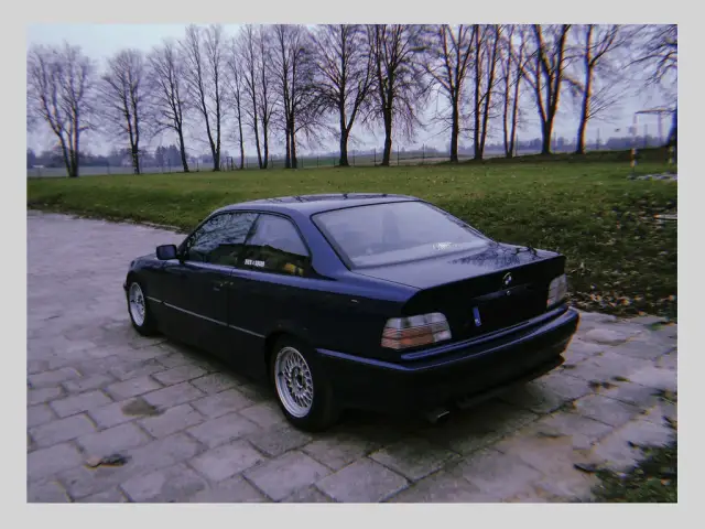 BMW E36 Rieger spoiler: Oryginał vs. zamiennik co wybrać?
