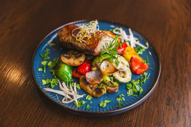 Gdzie zjeść w Szczytnie? Najlepsze miejsca na smaczny posiłek