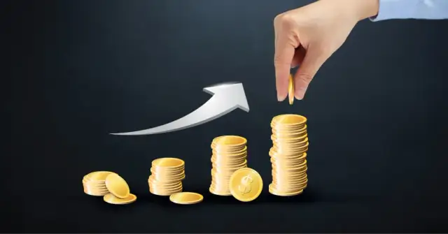 Opiekunka seniora: Ile zarobisz? Stawki godzinowe i kluczowe czynniki