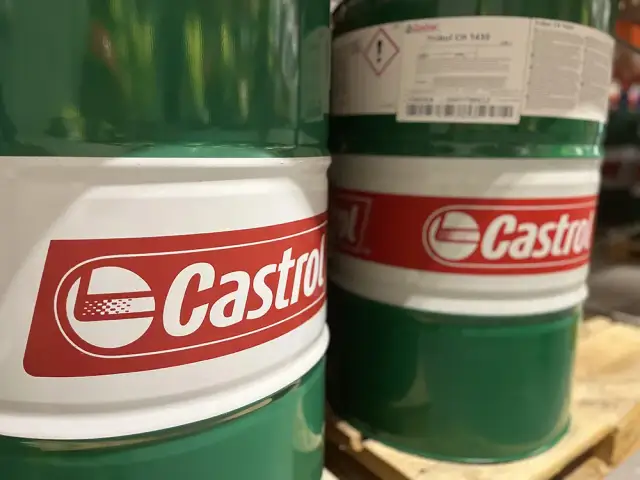 Jaki olej hydrauliczny do koparki? Wybierz najlepszy dla swojej maszyny