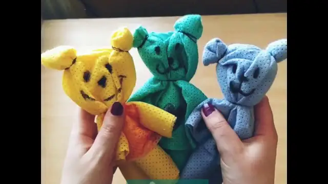 Jak zrobić pluszowego misia ze skarpetki – łatwe kroki i pomysły na personalizację