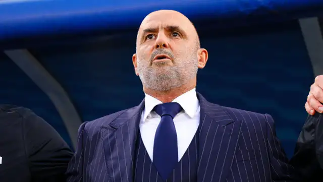 Zarobki trenera reprezentacji Polski: ile naprawdę zarabia Probierz?