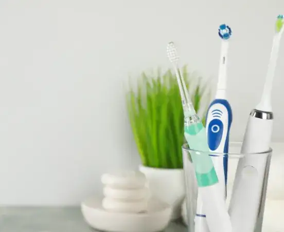 Szczoteczka soniczna na co zwrócić uwagę, aby uniknąć błędów przy wyborze