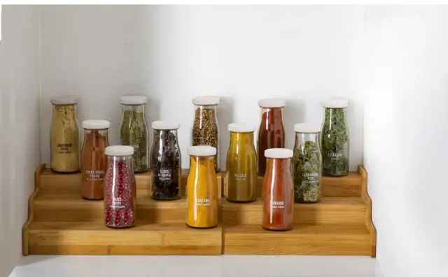 Zrób własny organizer na przyprawy: Koniec z chaosem i wietrzeniem!