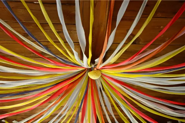 Jak zrobić sieć pająka: proste sposoby na efektowną dekorację