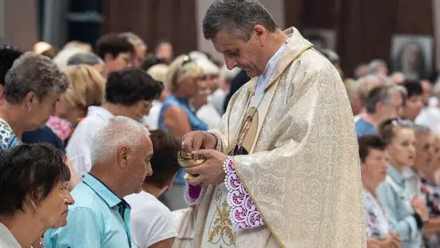 Grzechy a Komunia Święta: Kiedy spowiedź jest konieczna?