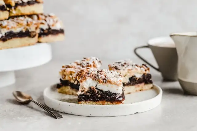 Przepis na ciasto z powidłami, które zachwyci Twoich gości