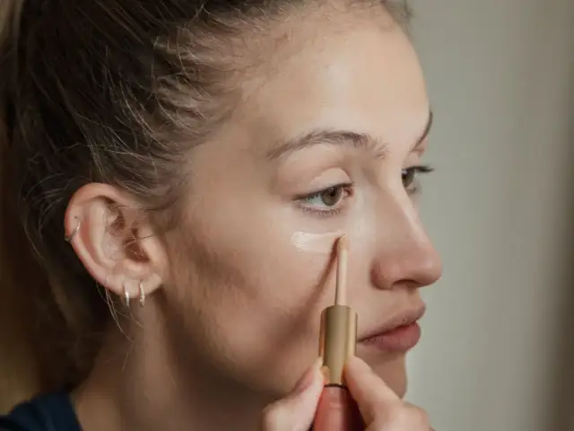 Korektor: Opanuj aplikację! Cienie, wypryski? Koniec problemów!