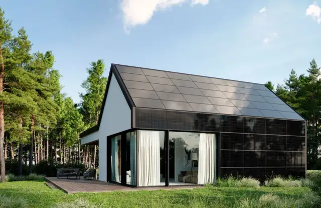 Dach solarny: Jak zaoszczędzić na energii i poprawić estetykę domu