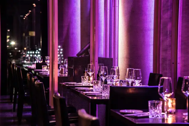 Empire Riverside Hamburg: Ihr Luxus-Guide zur Elb-Skyline