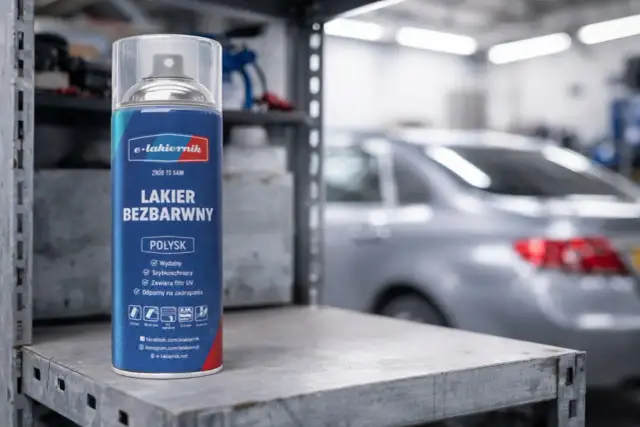 Jaki podkład pod lakier samochodowy? Bezbarwny lakier w sprayu e-lakiernik, połysk, wydajny, szybkoschnący, odporny na zadrapania.