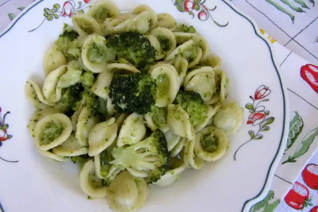 Makaron orecchiette z czym podawać – najlepsze połączenia i przepisy