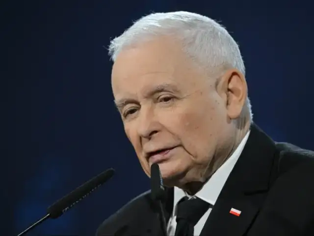 Jakie języki obce zna Jarosław Kaczyński i jak wpływają na jego politykę