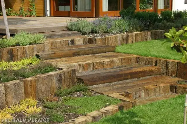 Jak zrobić schody z tarasu do ogrodu: 7 prostych kroków