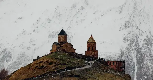 Gruzja gdzie leży: odkryj jej fascynujące położenie w Kaukazie