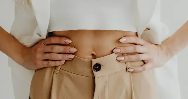 Jak schudnąć z brzucha ćwiczenia - skuteczne metody na płaski brzuch