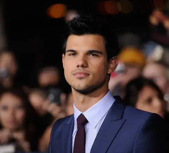 Jak Taylor Lautner wcielił się w Jacoba z Zmierzchu i co słychać teraz?