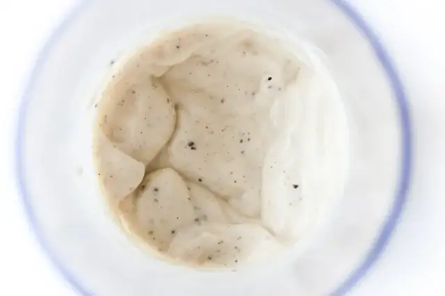 Wegański majonez: Zrób go sam! Przepisy, triki i ratowanie sosu