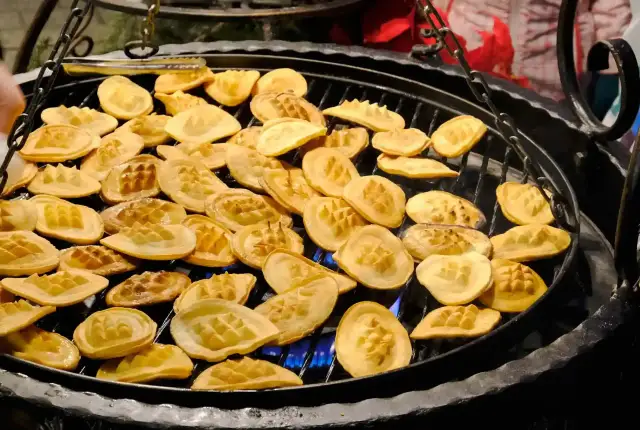 Bacówka Nowy Targ: Gdzie kupić prawdziwy oscypek i czego spróbować?