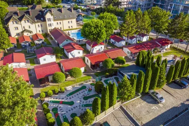 Ośrodki wypoczynkowe z wyżywieniem w Sianożętach: Najlepsze oferty