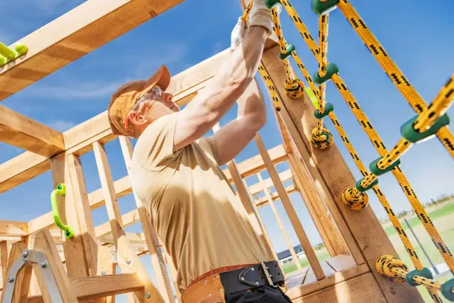 Jak zrobić plac zabaw z drewna - proste instrukcje i porady