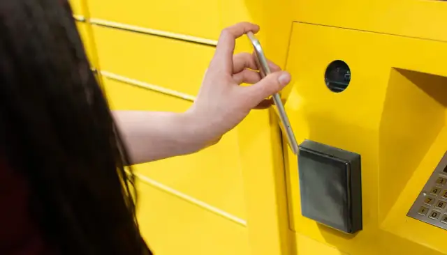 Płatność w Paczkomacie InPost: Szybkie metody i porady krok po kroku
