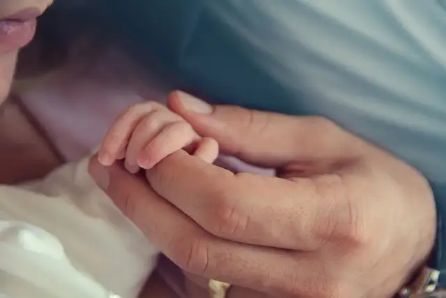 Odpis aktu urodzenia kiedy za darmo - uniknij dodatkowych opłat