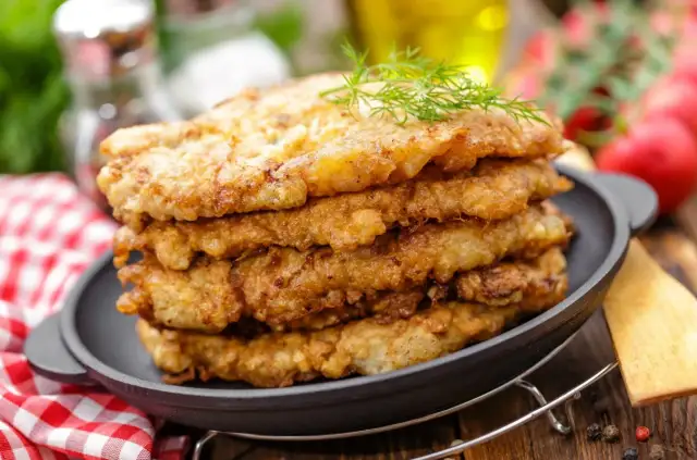 Jak przygotować idealny kotlet drobiowy po parysku – prosta receptura