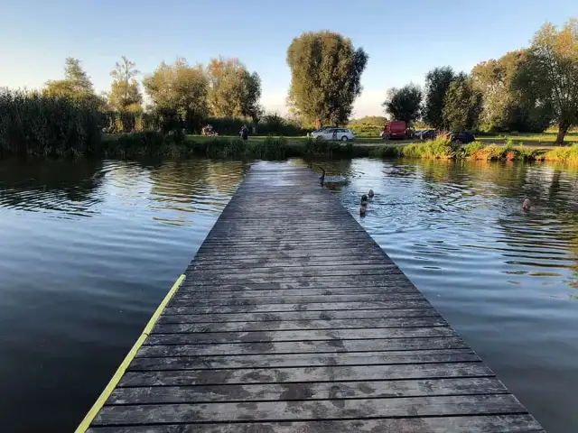 Jezioro Dziekanowskie: atrakcje, bezpieczeństwo i aktualne warunki