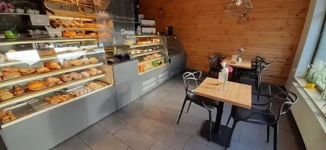 Gdzie zjeść w Dąbrowie Górniczej? Najlepsze restauracje i smaki