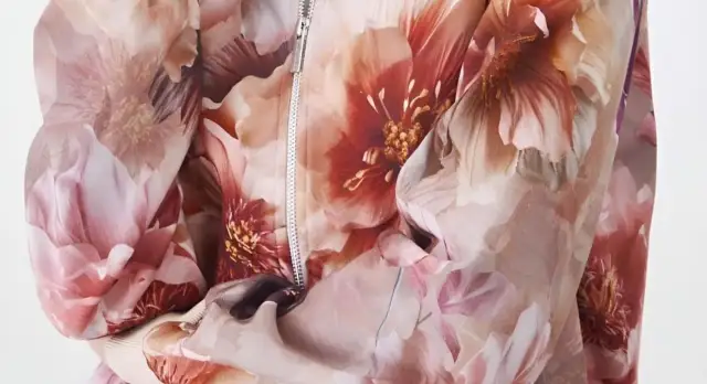 Czy damskie bluzy w kwiaty to hit nadchodzącego sezonu mody?