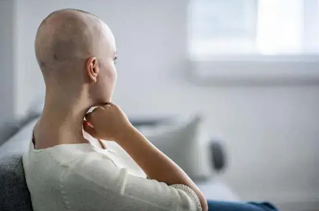 Kiedy można farbować włosy po radioterapii głowy - ważne informacje i porady