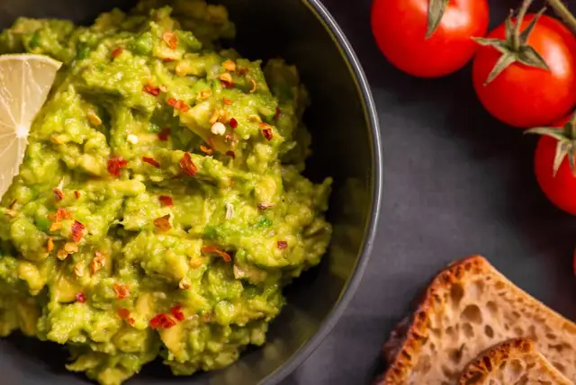 Guacamole: Zdrowe czy pułapka? Jak jeść, by czerpać korzyści