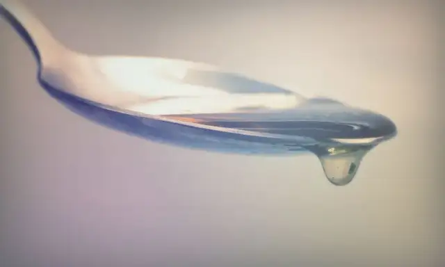 Czy Amol pomaga na ból gardła? Sprawdź skuteczność i zastosowanie