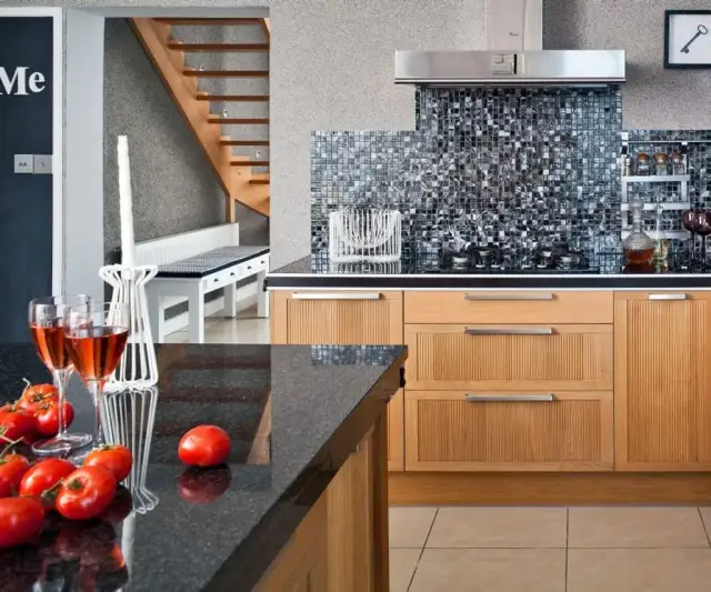 Kuchnia 320 cm - sprawdzone rozwiązania i praktyczne wskazówki aranżacji