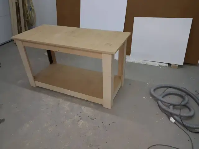 Jaki klej do sklejki? Wybierz najlepszy i klej trwale!