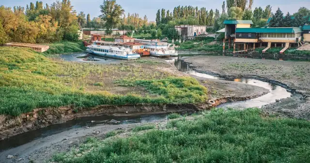 Tam na Dnieprze: Historia oraz współczesność tam na rzece Dniepr