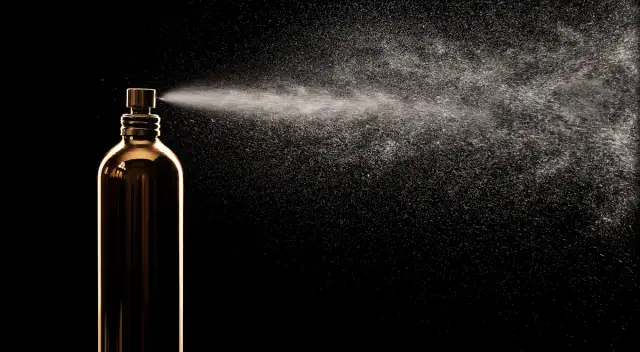 Dlaczego lubimy zapach benzyny? Naukowe wyjaśnienie