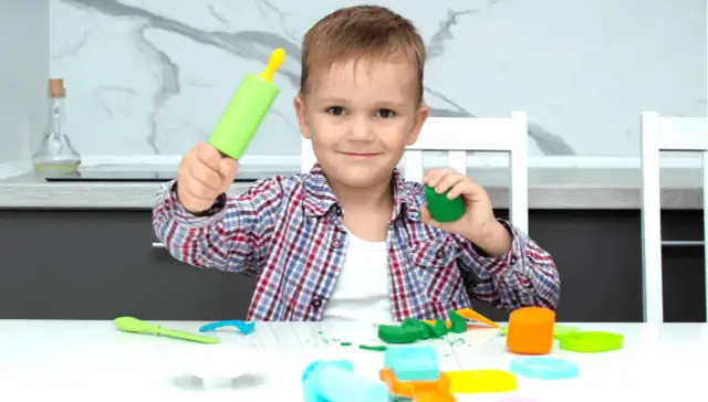 Zajęcia sensoryczne pomysły, które rozweselą Twoje dziecko i pobudzą zmysły