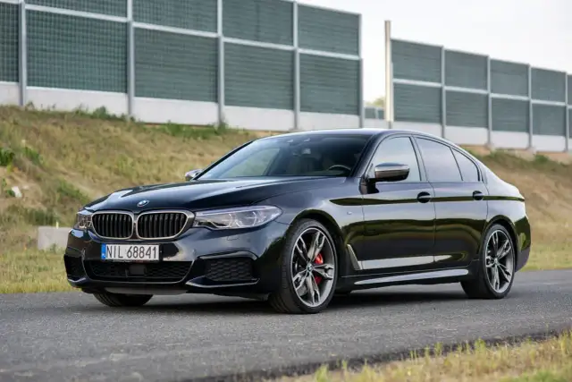 BMW M 550 d - pełne informacje o specyfikacji i cenach używanych
