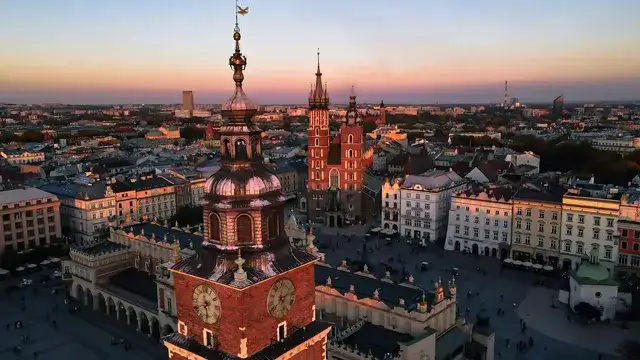 Kraków: Co warto zwiedzić? Przewodnik po atrakcjach i sekretach