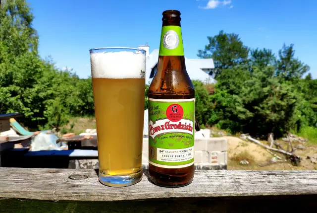 Gdzie kupić piwo grodziskie? Sprawdź najlepsze oferty i sklepy